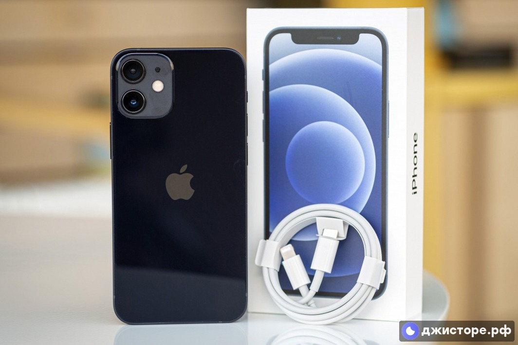 Apple iPhone 12 mini — фото в использовании 1