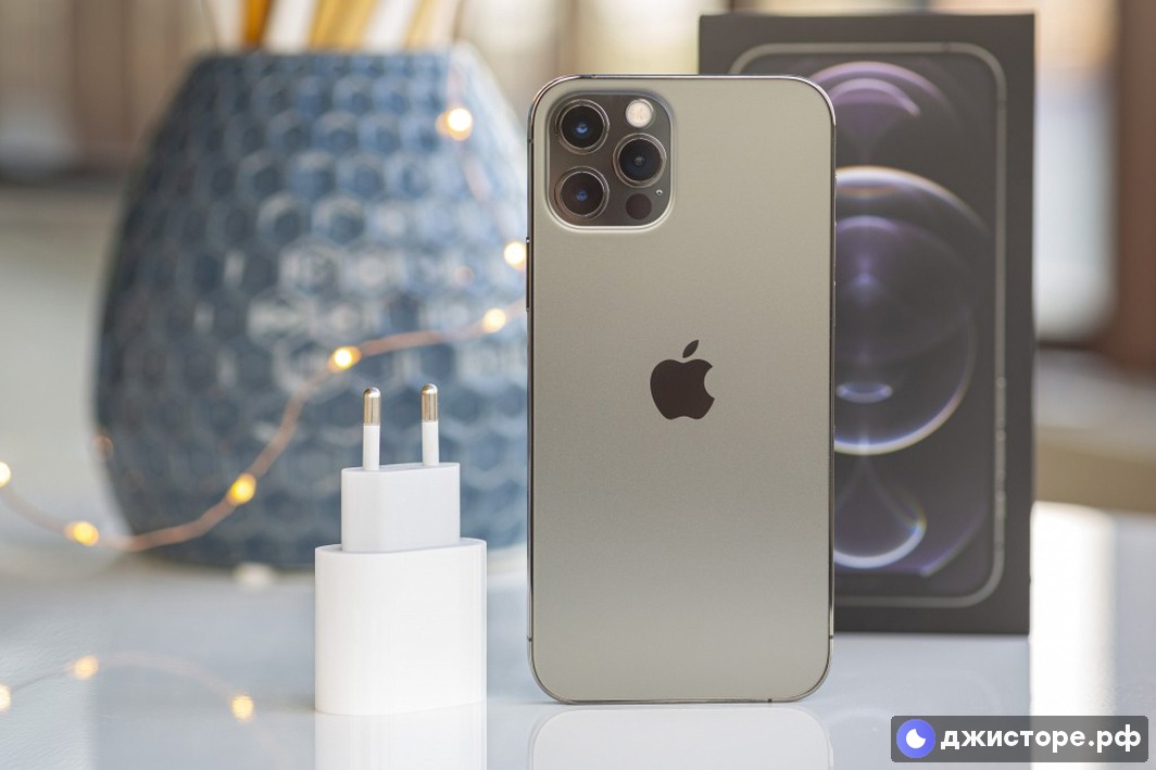 Apple iPhone 12 Pro — фото в использовании 4