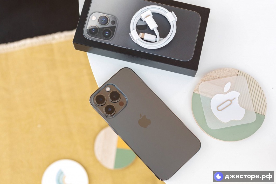 Apple iPhone 13 Pro — фото в использовании 1