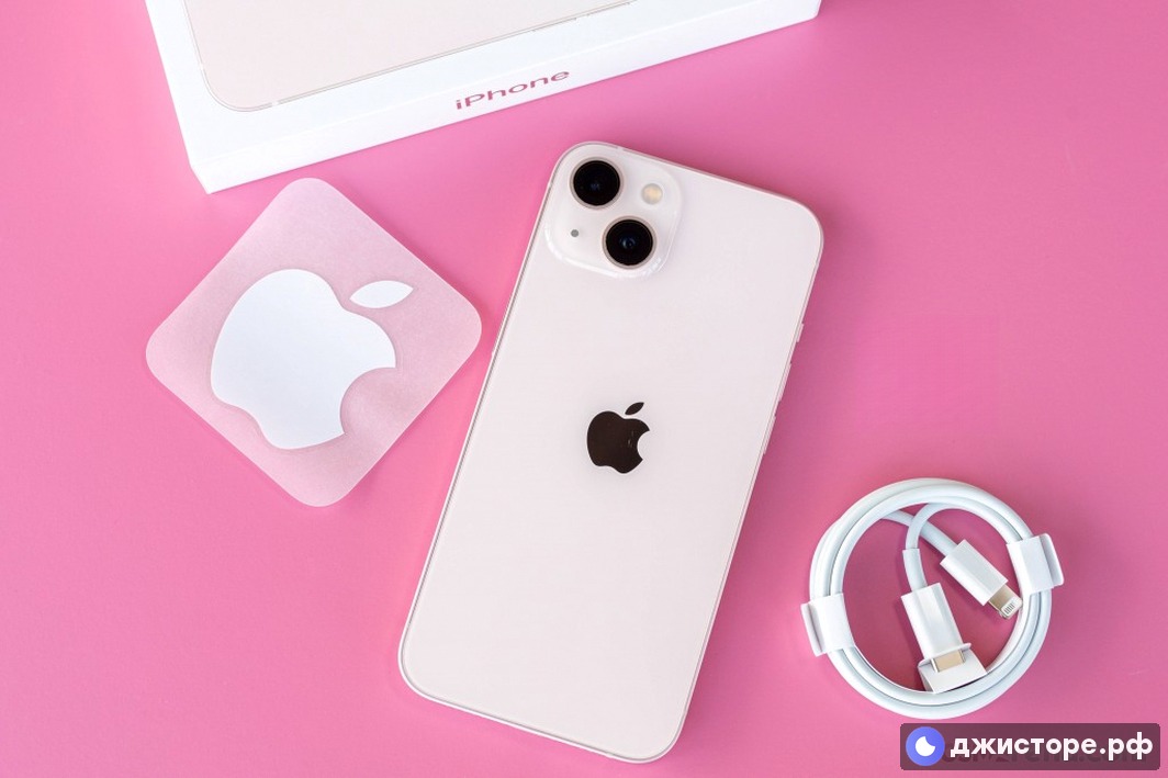 Apple iPhone 13 — фото в использовании 1