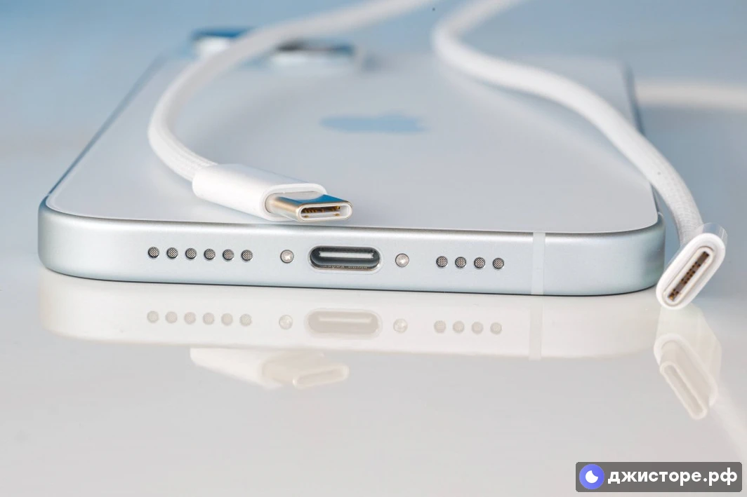 Apple iPhone 15 Plus — фото в использовании 2