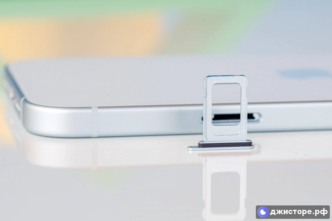 Apple iPhone 15 Plus — фото в использовании 3