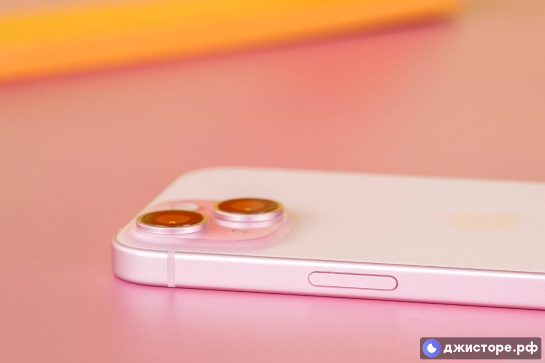 Apple iPhone 15 — фото в использовании 4