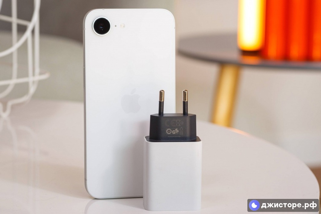 Apple iPhone 16e — фото в использовании 2