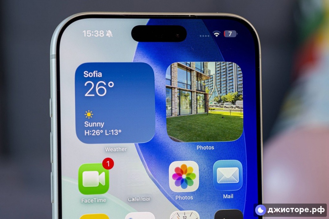 Apple iPhone 17 Pro Max — фото в использовании 4
