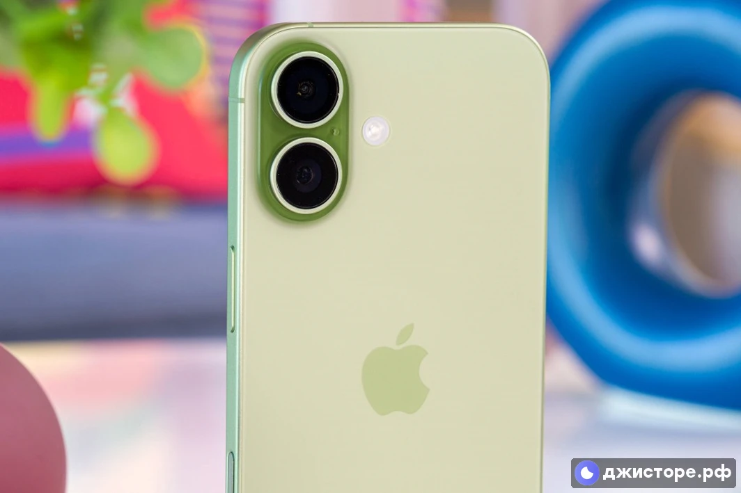 Apple iPhone 17 — фото в использовании 3