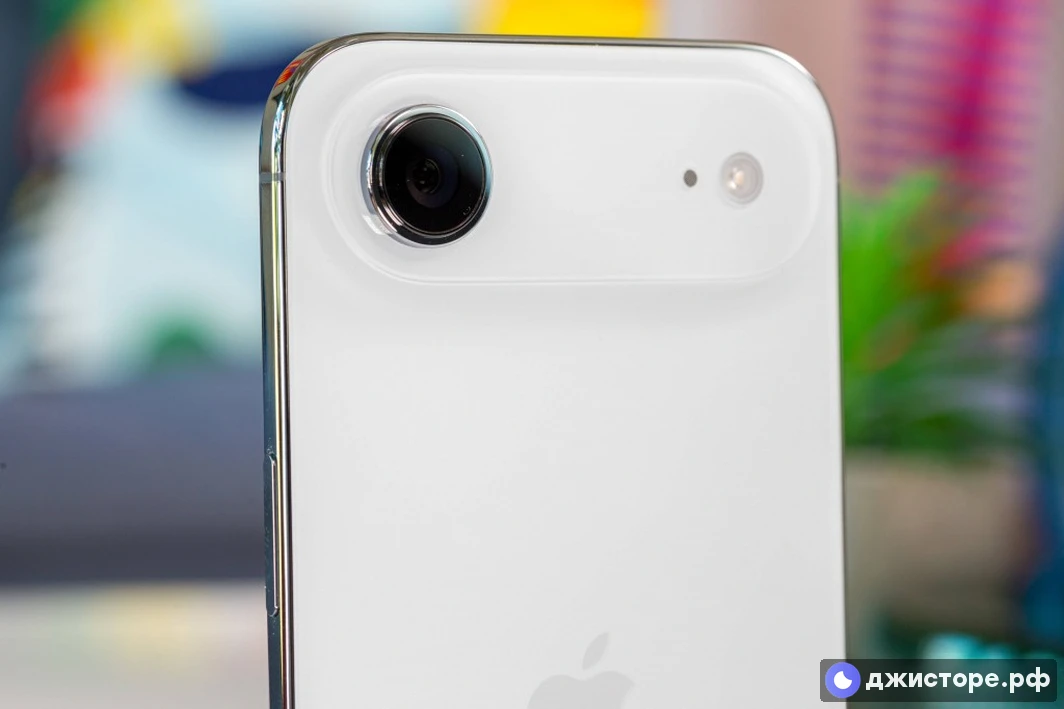 Apple iPhone Air — фото в использовании 2