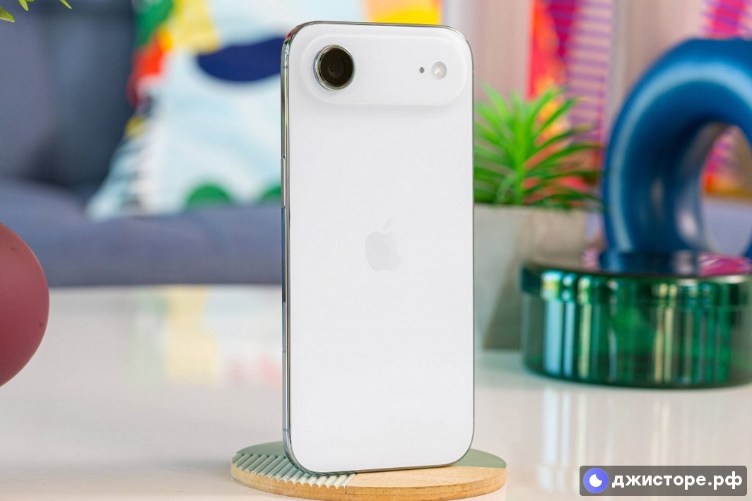 Apple iPhone Air — фото в использовании 3