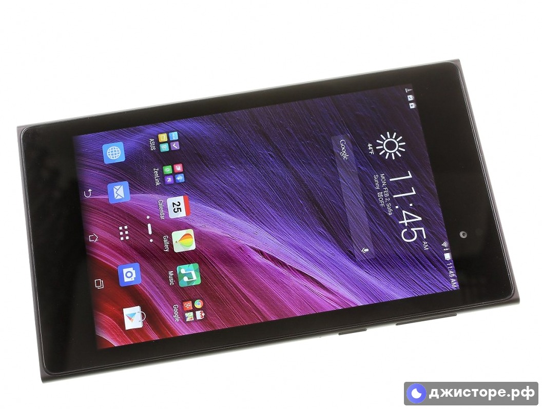 Asus Memo Pad 7 ME572C — фото в использовании 1