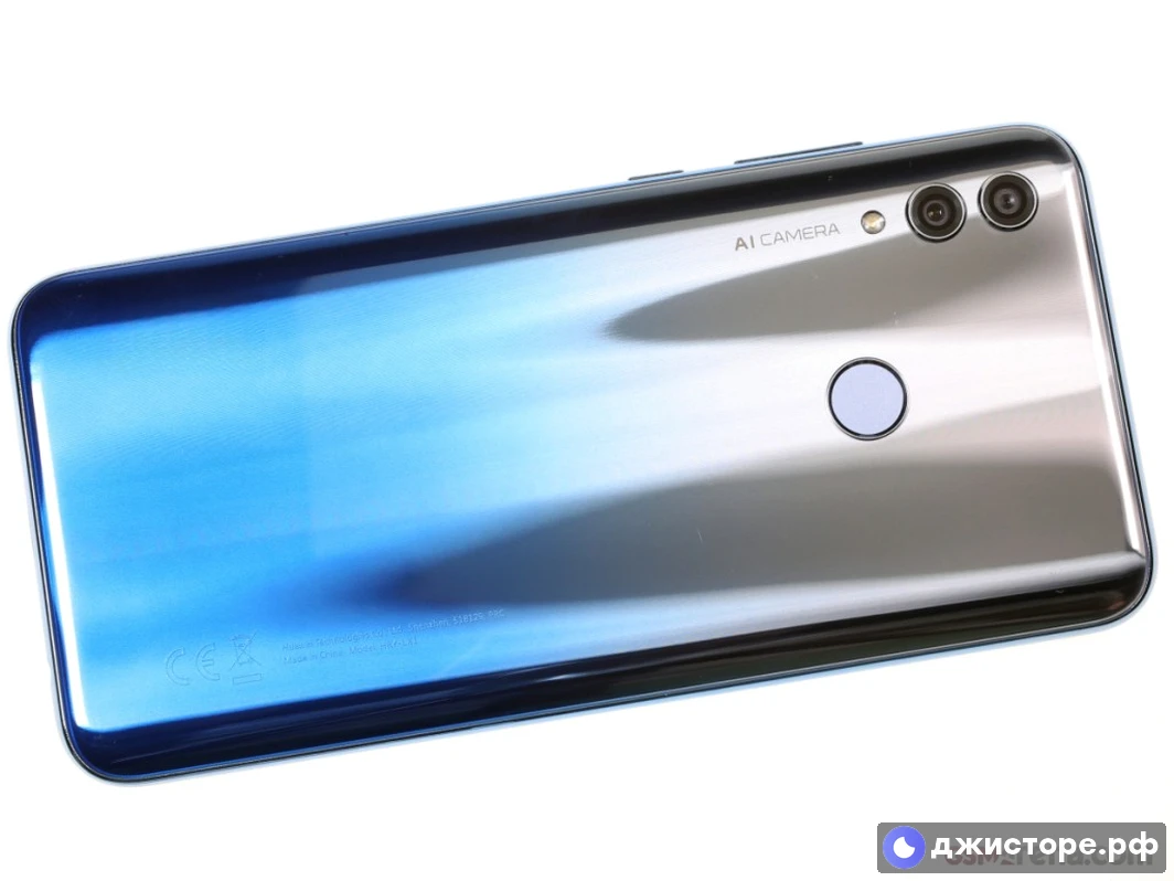 Honor 10 Lite — фото в использовании 3