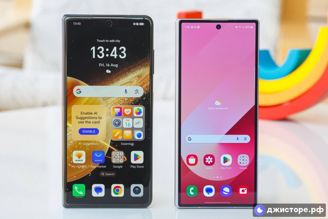 Honor Magic V3 — фото в использовании 4
