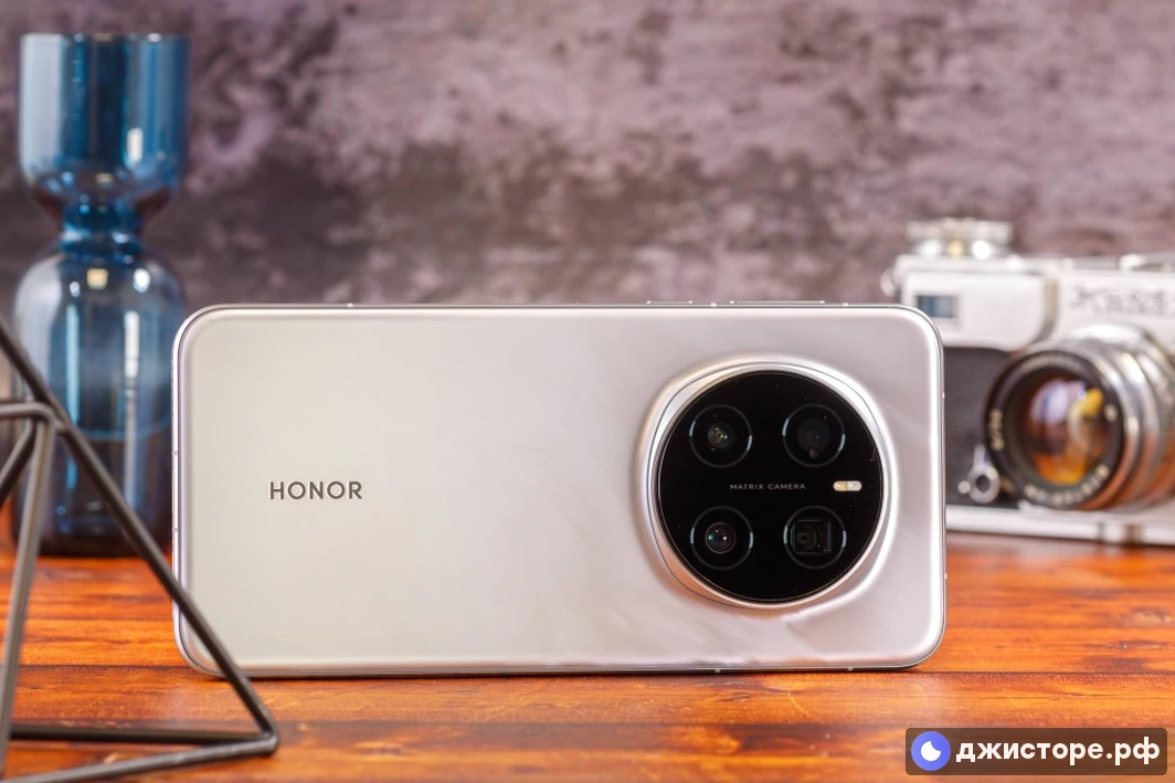 Honor Magic7 Pro — фото в использовании 4