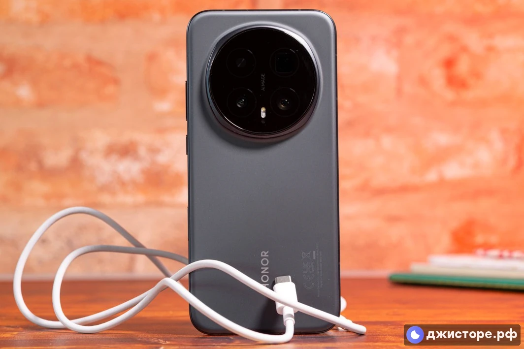 Honor Magic8 Pro — фото в использовании 1