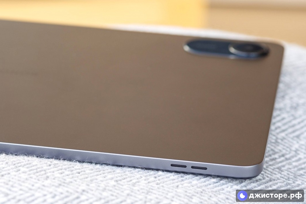 Honor Pad X9 — фото в использовании 1