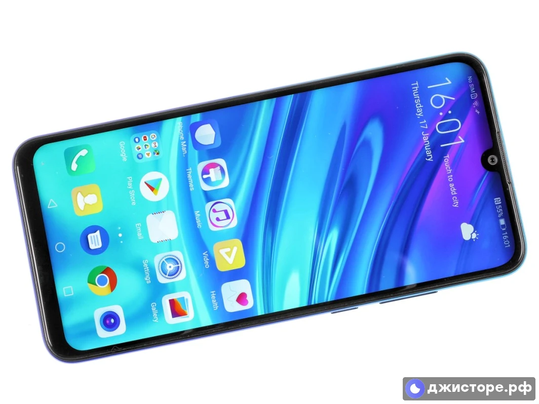 Huawei P smart 2019 — фото в использовании 1