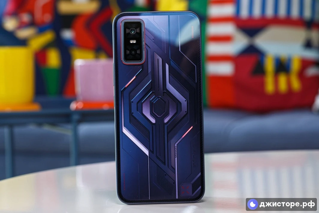 Infinix GT 30 Pro — фото в использовании 3