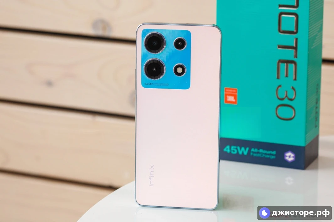 Infinix Note 30 — фото в использовании 3