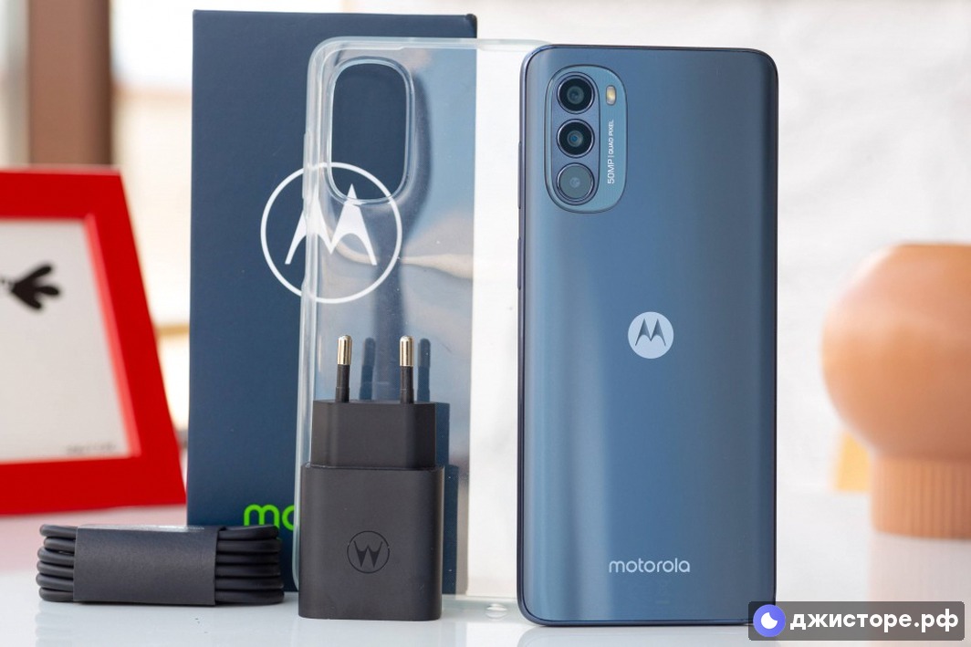 Motorola Moto G62 5G — фото в использовании 1