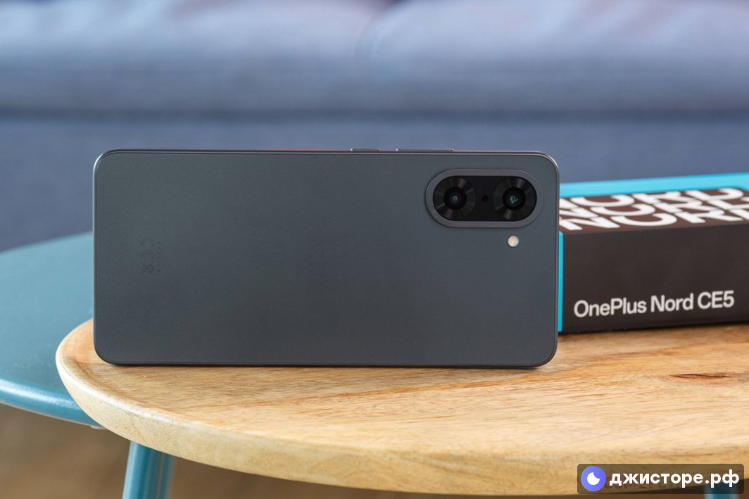 OnePlus Nord CE5 — фото в использовании 4