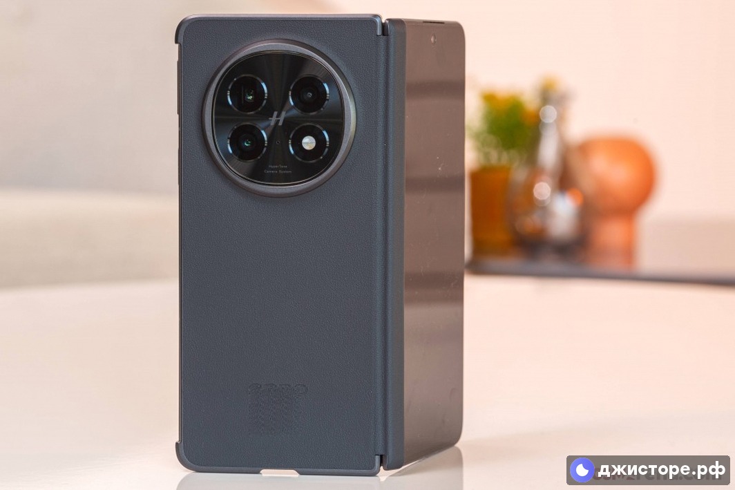 Oppo Find N5 — фото в использовании 2