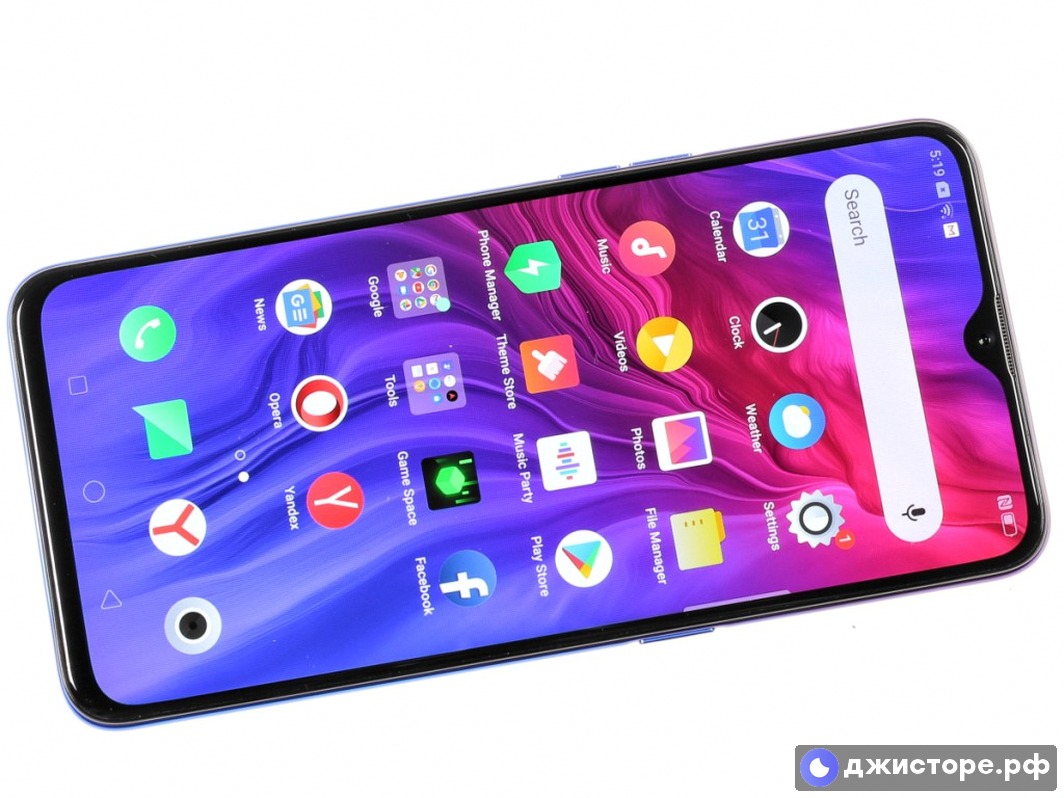 Oppo Reno Z — фото в использовании 1