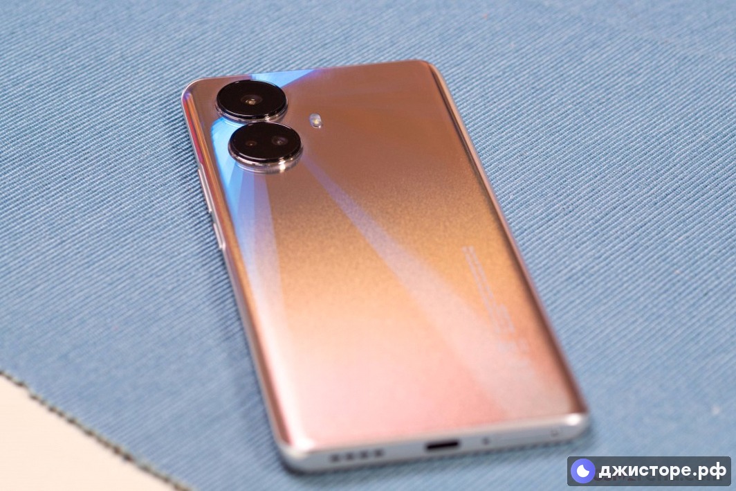 Realme 10 Pro — фото в использовании 2