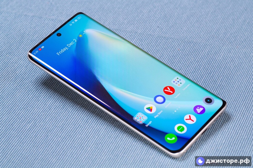 Realme 10 Pro — фото в использовании 3