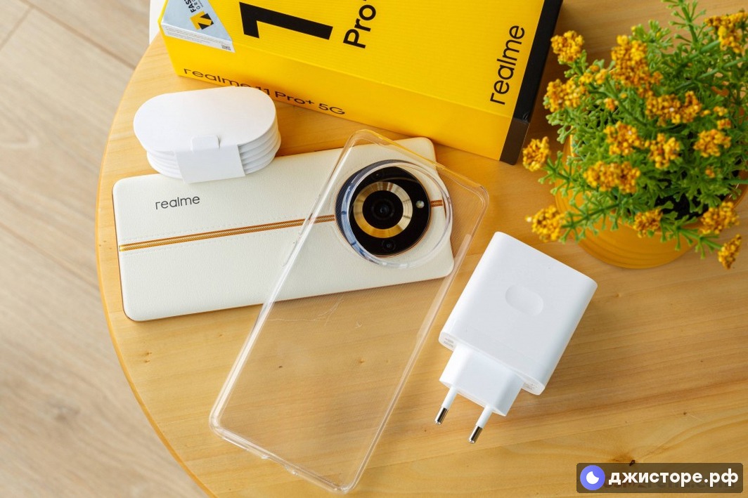 Realme 11 Pro — фото в использовании 1