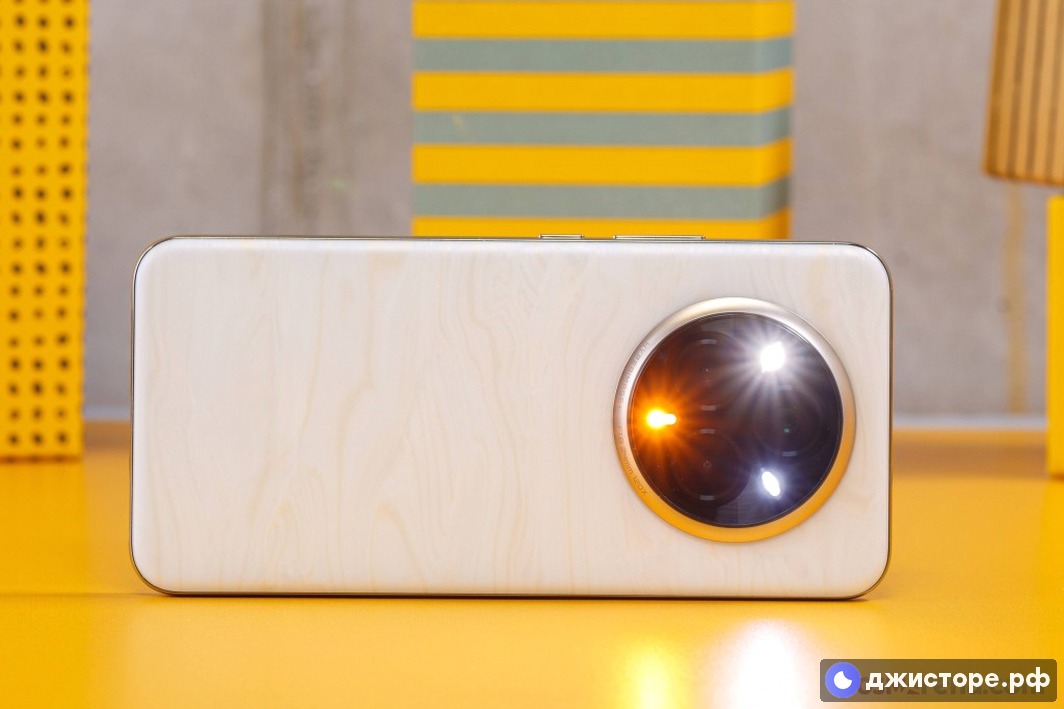 Realme 14 Pro — фото в использовании 3