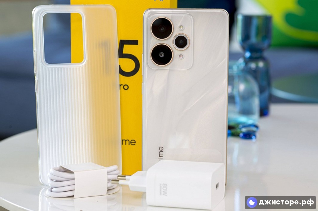 Realme 15 Pro — фото в использовании 1