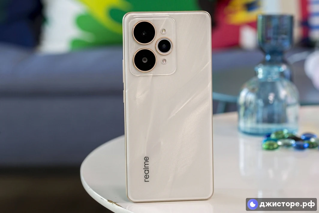 Realme 15 Pro — фото в использовании 3