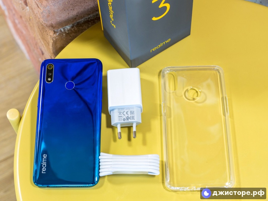 Realme 3 — фото в использовании 1