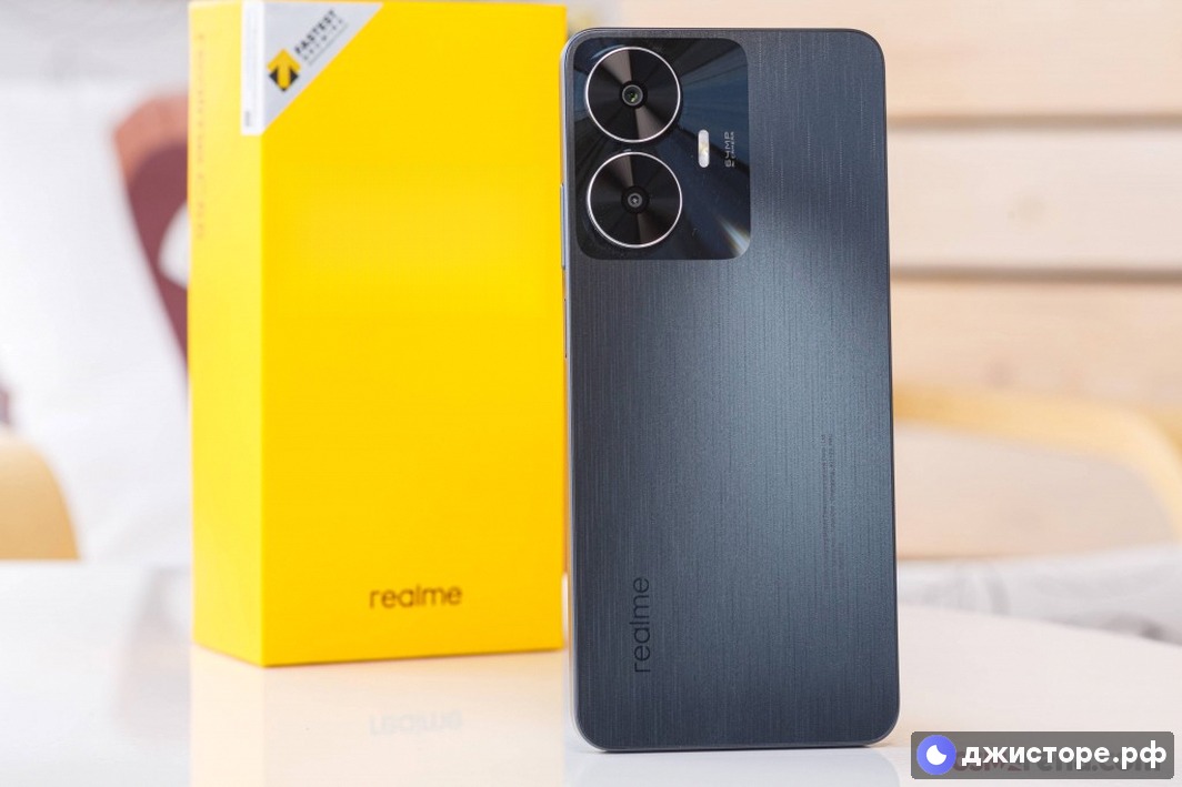 Realme C55 — фото в использовании 3