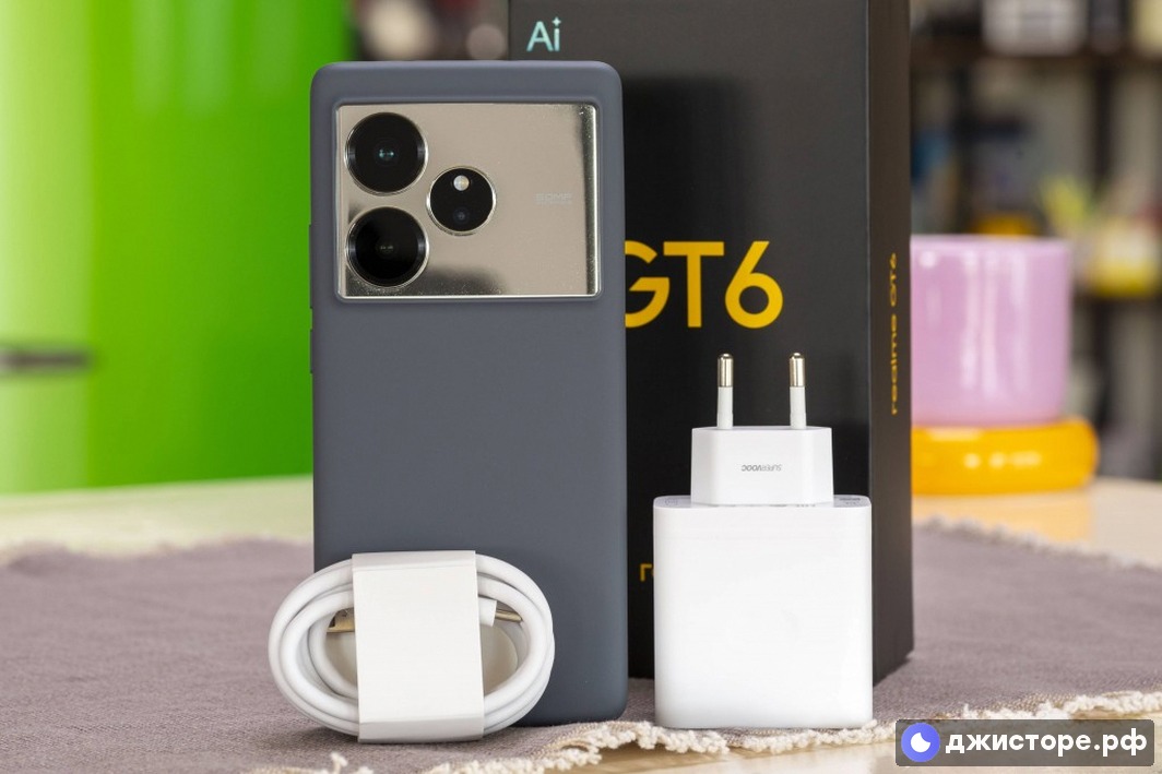 Realme GT 6 — фото в использовании 1