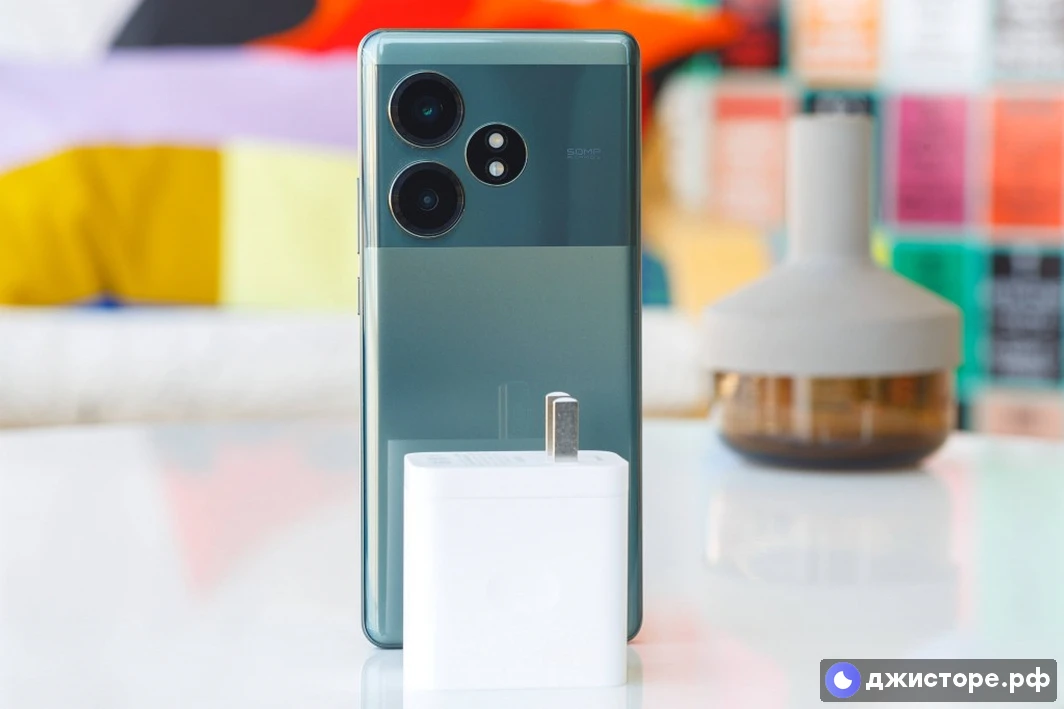 Realme GT 6T — фото в использовании 1