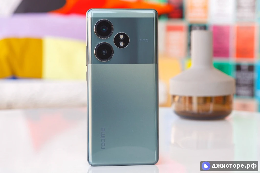 Realme GT 6T — фото в использовании 2