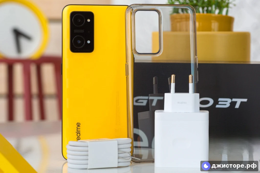 Realme GT Neo 3T — фото в использовании 1
