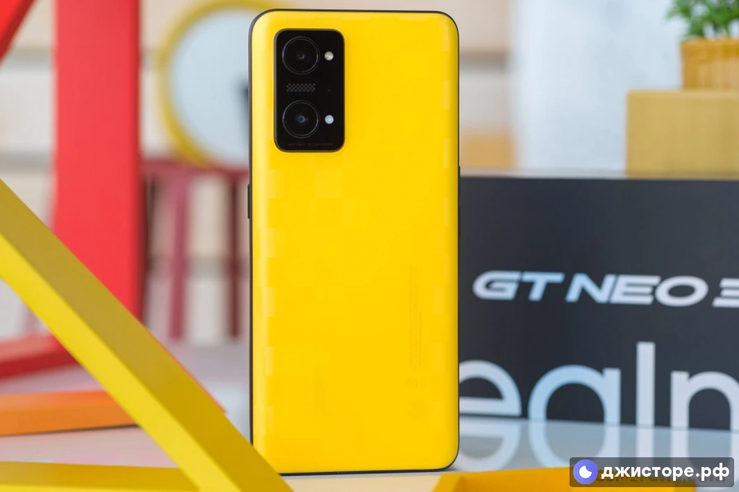 Realme GT Neo 3T — фото в использовании 2