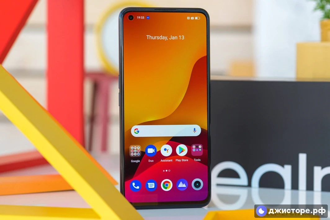 Realme GT Neo 3T — фото в использовании 3