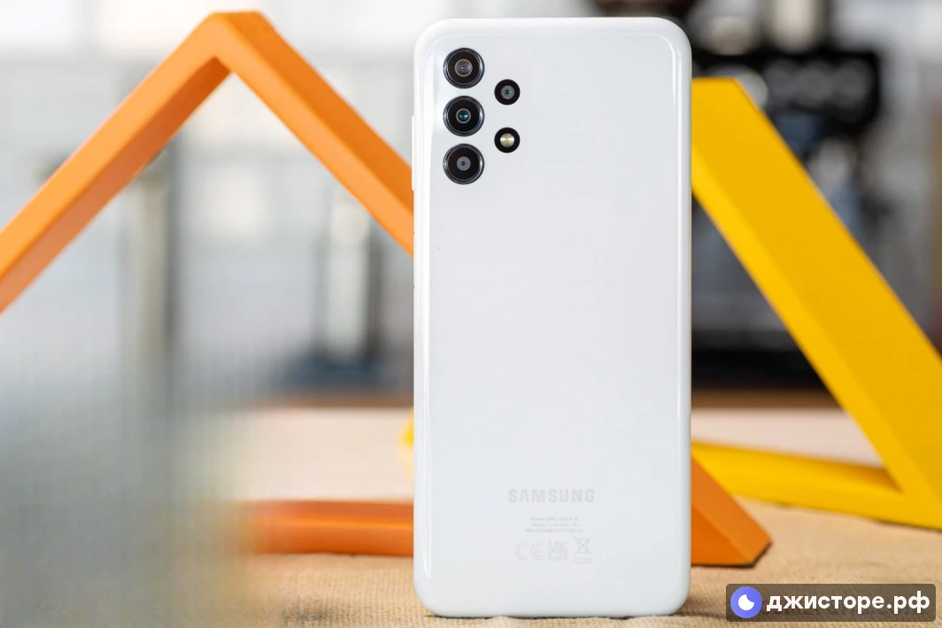Samsung Galaxy A13 — фото в использовании 2