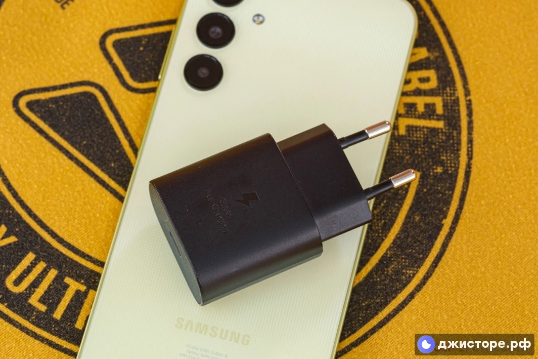 Samsung Galaxy A25 — фото в использовании 2