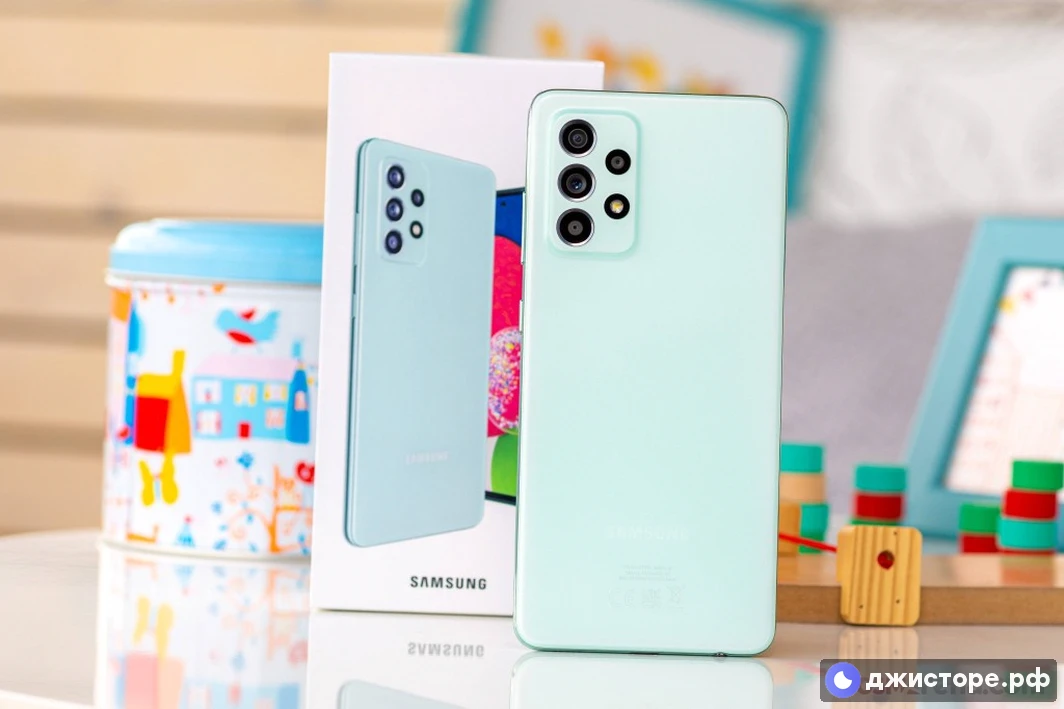 Samsung Galaxy A52s 5G — фото в использовании 1