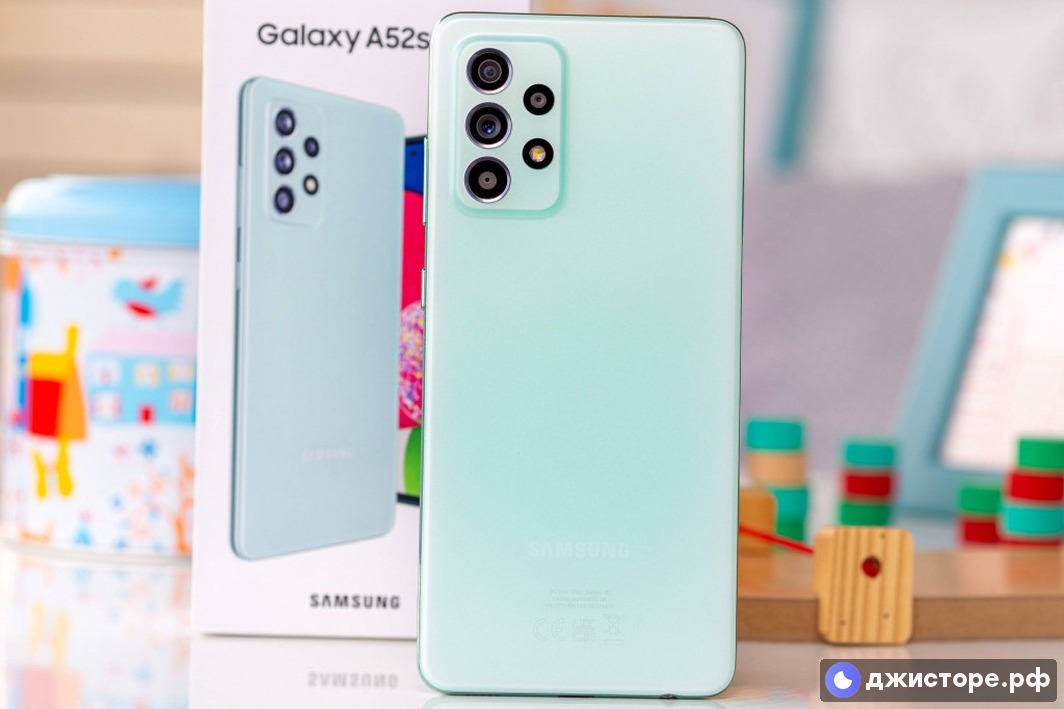 Samsung Galaxy A52s 5G — фото в использовании 2