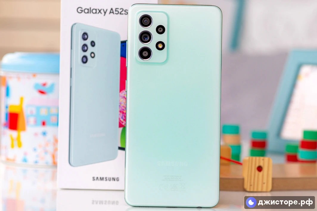 Samsung Galaxy A52s 5G — фото в использовании 2
