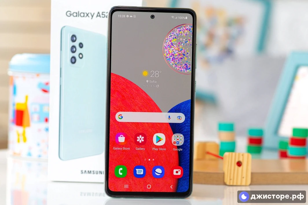 Samsung Galaxy A52s 5G — фото в использовании 3