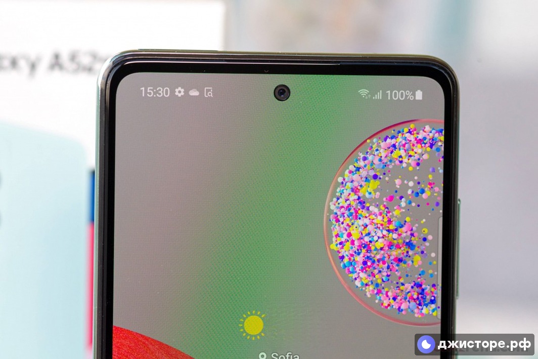 Samsung Galaxy A52s 5G — фото в использовании 4