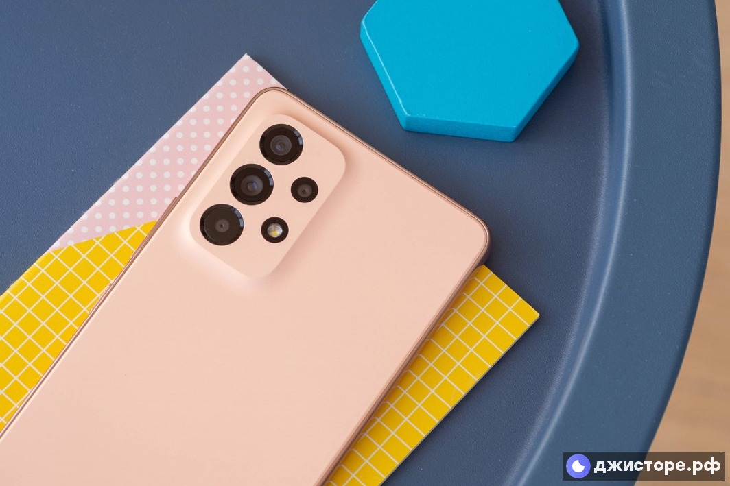 Samsung Galaxy A53 5G — фото в использовании 2