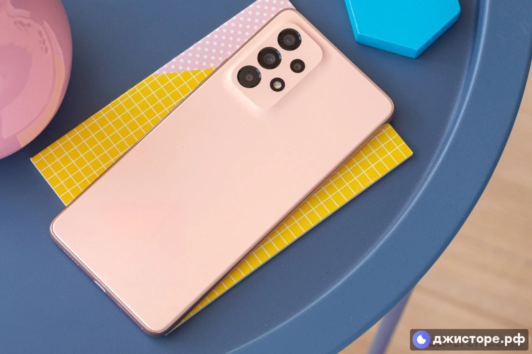 Samsung Galaxy A53 5G — фото в использовании 3
