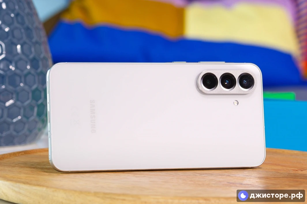 Samsung Galaxy A56 — фото в использовании 3