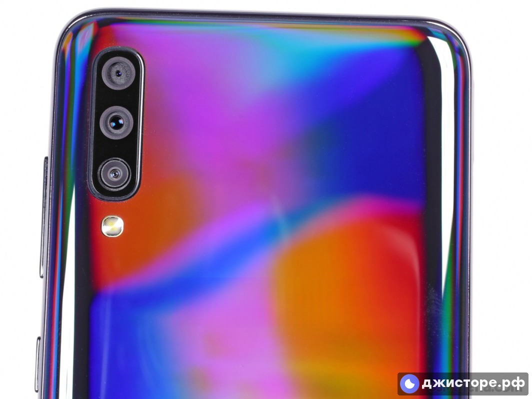 Samsung Galaxy A70 — фото в использовании 4